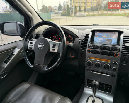 Чорний Ніссан Патфайндер, об'ємом двигуна 2.5 л та пробігом 182 тис. км за 11500 $, фото 48 на Automoto.ua