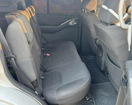 Черный Ниссан Патфайндер, объемом двигателя 2.5 л и пробегом 122 тыс. км за 4200 $, фото 5 на Automoto.ua