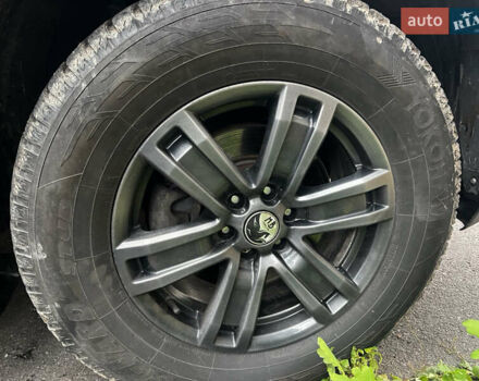 Черный Ниссан Патфайндер, объемом двигателя 2.49 л и пробегом 261 тыс. км за 11300 $, фото 1 на Automoto.ua