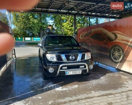 Чорний Ніссан Патфайндер, об'ємом двигуна 3.95 л та пробігом 220 тис. км за 10500 $, фото 1 на Automoto.ua