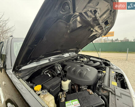 Чорний Ніссан Патфайндер, об'ємом двигуна 2.5 л та пробігом 182 тис. км за 11500 $, фото 62 на Automoto.ua