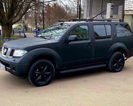 Чорний Ніссан Патфайндер, об'ємом двигуна 2.5 л та пробігом 300 тис. км за 4850 $, фото 2 на Automoto.ua