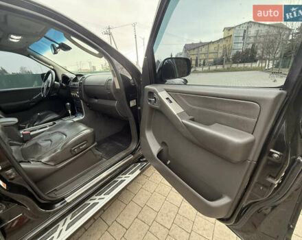 Чорний Ніссан Патфайндер, об'ємом двигуна 2.5 л та пробігом 182 тис. км за 11500 $, фото 40 на Automoto.ua