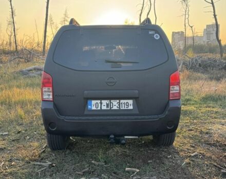 Черный Ниссан Патфайндер, объемом двигателя 2.5 л и пробегом 122 тыс. км за 4200 $, фото 2 на Automoto.ua