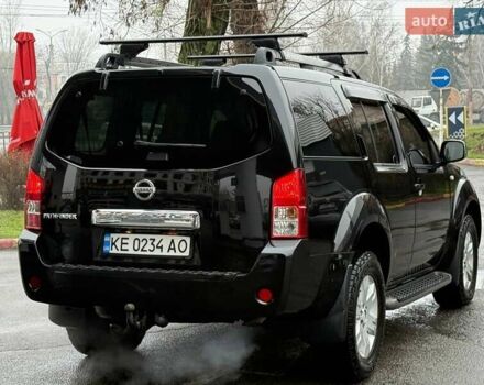 Черный Ниссан Патфайндер, объемом двигателя 2.49 л и пробегом 178 тыс. км за 13500 $, фото 12 на Automoto.ua