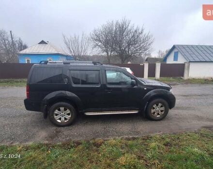 Черный Ниссан Патфайндер, объемом двигателя 2.49 л и пробегом 348 тыс. км за 8300 $, фото 3 на Automoto.ua