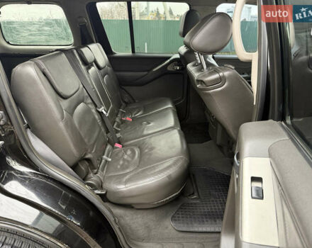 Чорний Ніссан Патфайндер, об'ємом двигуна 2.5 л та пробігом 182 тис. км за 11500 $, фото 38 на Automoto.ua