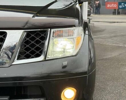 Черный Ниссан Патфайндер, объемом двигателя 2.49 л и пробегом 178 тыс. км за 13500 $, фото 7 на Automoto.ua