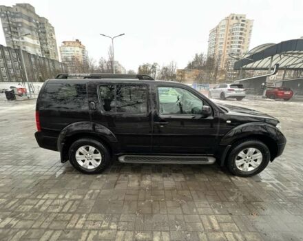 Черный Ниссан Патфайндер, объемом двигателя 2.5 л и пробегом 200 тыс. км за 11500 $, фото 2 на Automoto.ua
