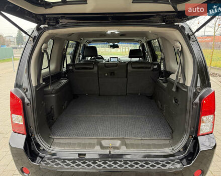 Чорний Ніссан Патфайндер, об'ємом двигуна 2.5 л та пробігом 182 тис. км за 11500 $, фото 44 на Automoto.ua