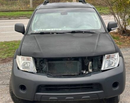 Черный Ниссан Патфайндер, объемом двигателя 2.5 л и пробегом 250 тыс. км за 4700 $, фото 2 на Automoto.ua
