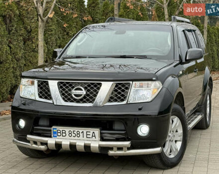 Чорний Ніссан Патфайндер, об'ємом двигуна 2.5 л та пробігом 182 тис. км за 11500 $, фото 13 на Automoto.ua
