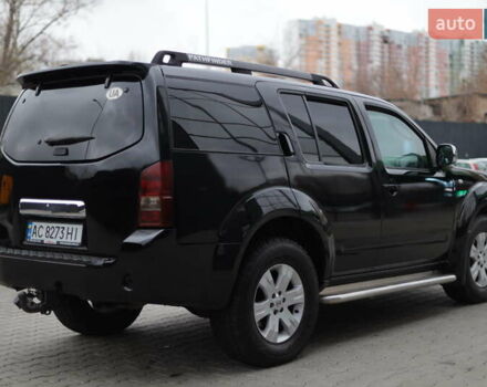 Черный Ниссан Патфайндер, объемом двигателя 2.5 л и пробегом 299 тыс. км за 8950 $, фото 3 на Automoto.ua
