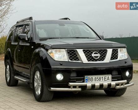 Чорний Ніссан Патфайндер, об'ємом двигуна 2.5 л та пробігом 182 тис. км за 11500 $, фото 9 на Automoto.ua