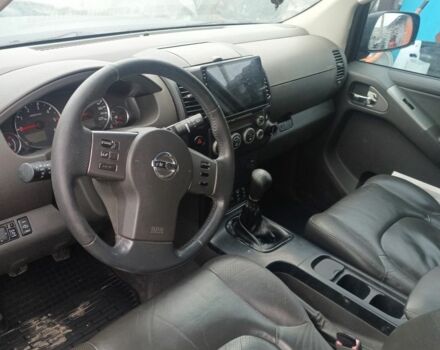 Черный Ниссан Патфайндер, объемом двигателя 0 л и пробегом 300 тыс. км за 6500 $, фото 5 на Automoto.ua