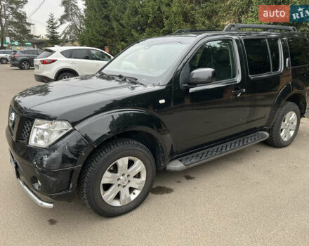 Черный Ниссан Патфайндер, объемом двигателя 2.49 л и пробегом 460 тыс. км за 7800 $, фото 1 на Automoto.ua