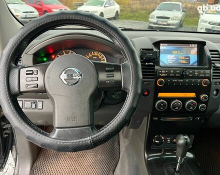 Черный Ниссан Патфайндер, объемом двигателя 2.5 л и пробегом 253 тыс. км за 9690 $, фото 20 на Automoto.ua