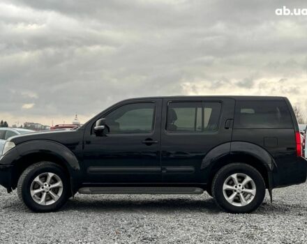 Черный Ниссан Патфайндер, объемом двигателя 2.5 л и пробегом 253 тыс. км за 9690 $, фото 3 на Automoto.ua