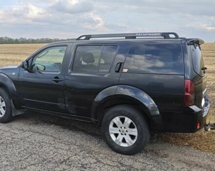 Чорний Ніссан Патфайндер, об'ємом двигуна 2.5 л та пробігом 237 тис. км за 4500 $, фото 4 на Automoto.ua