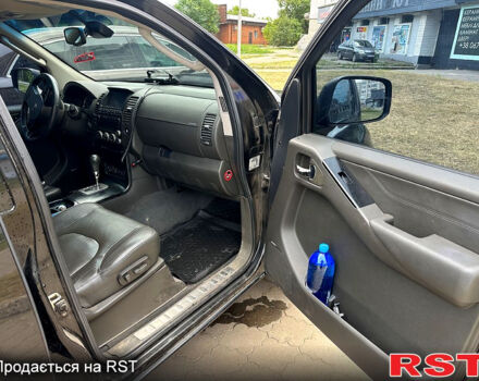 Чорний Ніссан Патфайндер, об'ємом двигуна 2.5 л та пробігом 230 тис. км за 12000 $, фото 11 на Automoto.ua