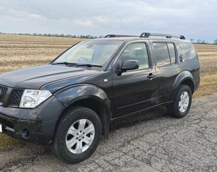 Чорний Ніссан Патфайндер, об'ємом двигуна 2.5 л та пробігом 237 тис. км за 4500 $, фото 5 на Automoto.ua