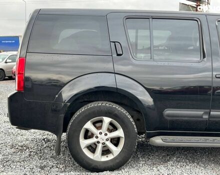 Черный Ниссан Патфайндер, объемом двигателя 2.5 л и пробегом 253 тыс. км за 9690 $, фото 8 на Automoto.ua