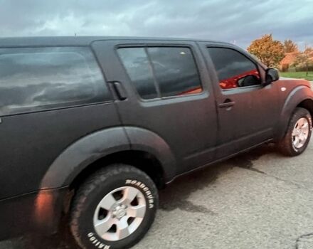 Чорний Ніссан Патфайндер, об'ємом двигуна 2.5 л та пробігом 350 тис. км за 4000 $, фото 10 на Automoto.ua