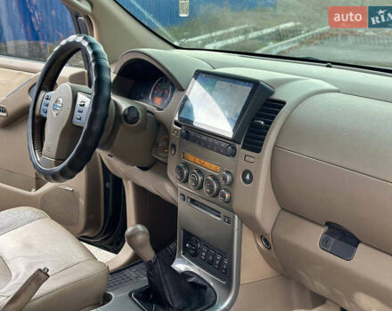 Черный Ниссан Патфайндер, объемом двигателя 2.49 л и пробегом 253 тыс. км за 7999 $, фото 20 на Automoto.ua