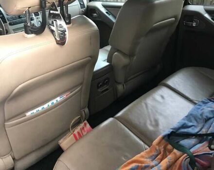 Чорний Ніссан Патфайндер, об'ємом двигуна 2.5 л та пробігом 302 тис. км за 11000 $, фото 3 на Automoto.ua