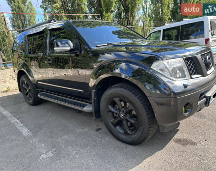 Ниссан Патфайндер 2007 в Киеве на Automoto.ua Черный Ниссан Патфайндер, объемом двигателя 2.49 л и пробегом 240 тыс. км за 10900 $, фото 3 на Automoto.ua
