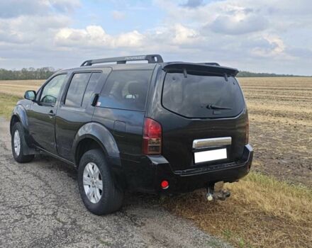 Чорний Ніссан Патфайндер, об'ємом двигуна 2.5 л та пробігом 237 тис. км за 4500 $, фото 3 на Automoto.ua