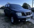 Чорний Ніссан Патфайндер, об'ємом двигуна 2.5 л та пробігом 350 тис. км за 4000 $, фото 1 на Automoto.ua