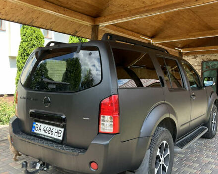 Ниссан Патфайндер 2008 в Кропивницком (Кировограде) на Automoto.ua Черный Ниссан Патфайндер, объемом двигателя 2.49 л и пробегом 313 тыс. км за 11000 $, фото 7 на Automoto.ua