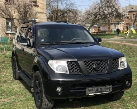 Черный Ниссан Патфайндер, объемом двигателя 4 л и пробегом 210 тыс. км за 10399 $, фото 11 на Automoto.ua