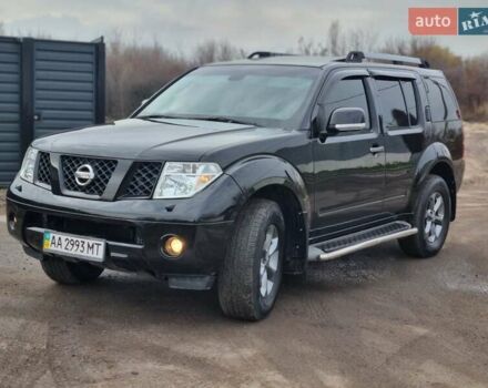 Черный Ниссан Патфайндер, объемом двигателя 2.5 л и пробегом 188 тыс. км за 10400 $, фото 1 на Automoto.ua