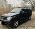 Чорний Ніссан Патфайндер, об'ємом двигуна 2.5 л та пробігом 310 тис. км за 10000 $, фото 1 на Automoto.ua