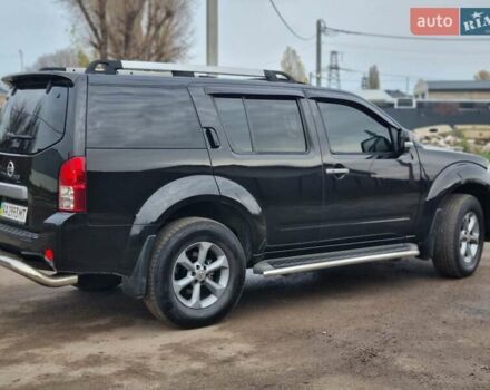 Черный Ниссан Патфайндер, объемом двигателя 2.5 л и пробегом 188 тыс. км за 10400 $, фото 8 на Automoto.ua