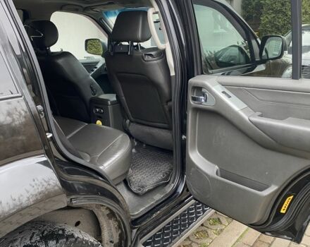 Чорний Ніссан Патфайндер, об'ємом двигуна 2.5 л та пробігом 310 тис. км за 10000 $, фото 6 на Automoto.ua