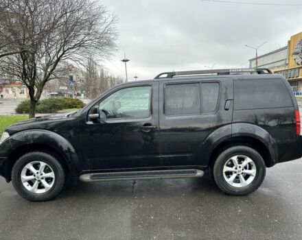 Чорний Ніссан Патфайндер, об'ємом двигуна 2.5 л та пробігом 258 тис. км за 5700 $, фото 2 на Automoto.ua