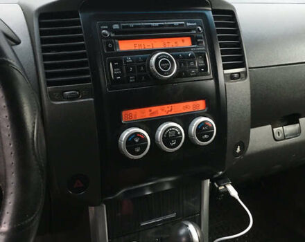 Черный Ниссан Патфайндер, объемом двигателя 2.5 л и пробегом 250 тыс. км за 11200 $, фото 6 на Automoto.ua