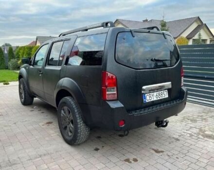 Черный Ниссан Патфайндер, объемом двигателя 3 л и пробегом 216 тыс. км за 4000 $, фото 3 на Automoto.ua