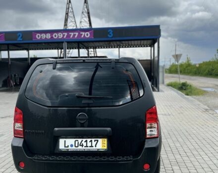 Чорний Ніссан Патфайндер, об'ємом двигуна 0 л та пробігом 260 тис. км за 7500 $, фото 7 на Automoto.ua