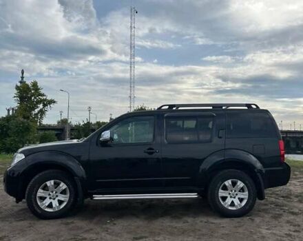 Черный Ниссан Патфайндер, объемом двигателя 2.5 л и пробегом 167 тыс. км за 17000 $, фото 3 на Automoto.ua