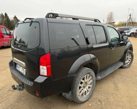 Черный Ниссан Патфайндер, объемом двигателя 2.5 л и пробегом 306 тыс. км за 4465 $, фото 5 на Automoto.ua