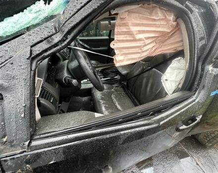 Черный Ниссан Патфайндер, объемом двигателя 2.5 л и пробегом 200 тыс. км за 4700 $, фото 7 на Automoto.ua