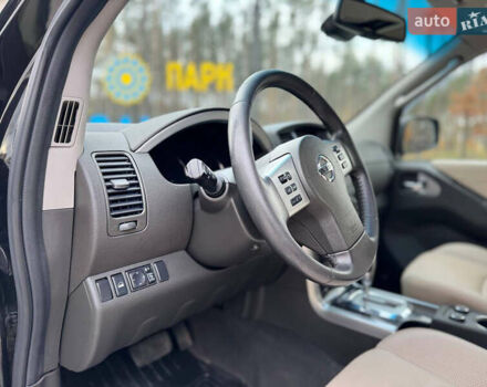 Черный Ниссан Патфайндер, объемом двигателя 2.5 л и пробегом 170 тыс. км за 14800 $, фото 12 на Automoto.ua