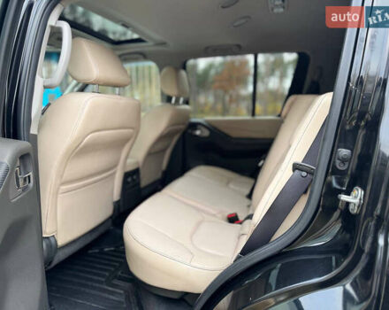 Черный Ниссан Патфайндер, объемом двигателя 2.5 л и пробегом 170 тыс. км за 14800 $, фото 17 на Automoto.ua