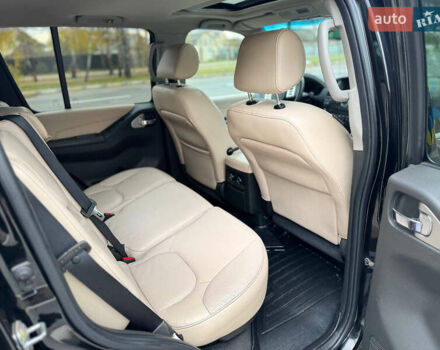 Черный Ниссан Патфайндер, объемом двигателя 2.5 л и пробегом 170 тыс. км за 14800 $, фото 19 на Automoto.ua