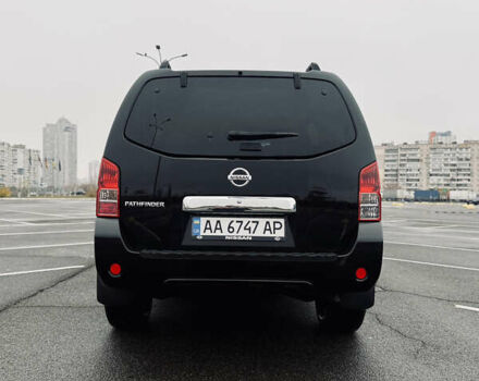 Черный Ниссан Патфайндер, объемом двигателя 3 л и пробегом 265 тыс. км за 18600 $, фото 9 на Automoto.ua