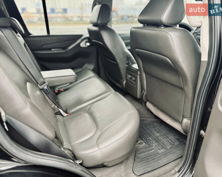 Черный Ниссан Патфайндер, объемом двигателя 3 л и пробегом 265 тыс. км за 18600 $, фото 21 на Automoto.ua